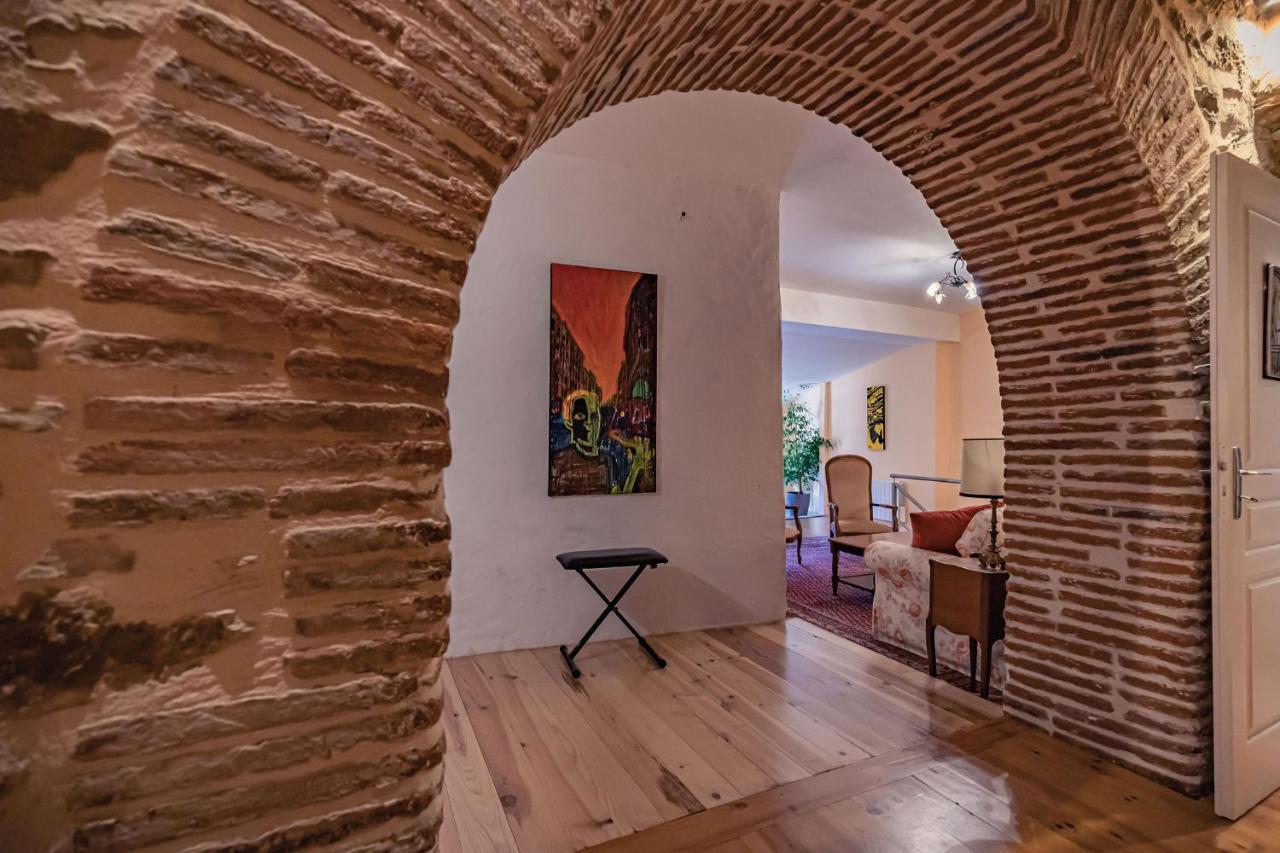 Sundrenched Relais De Poste In Serdinya Екстер'єр фото