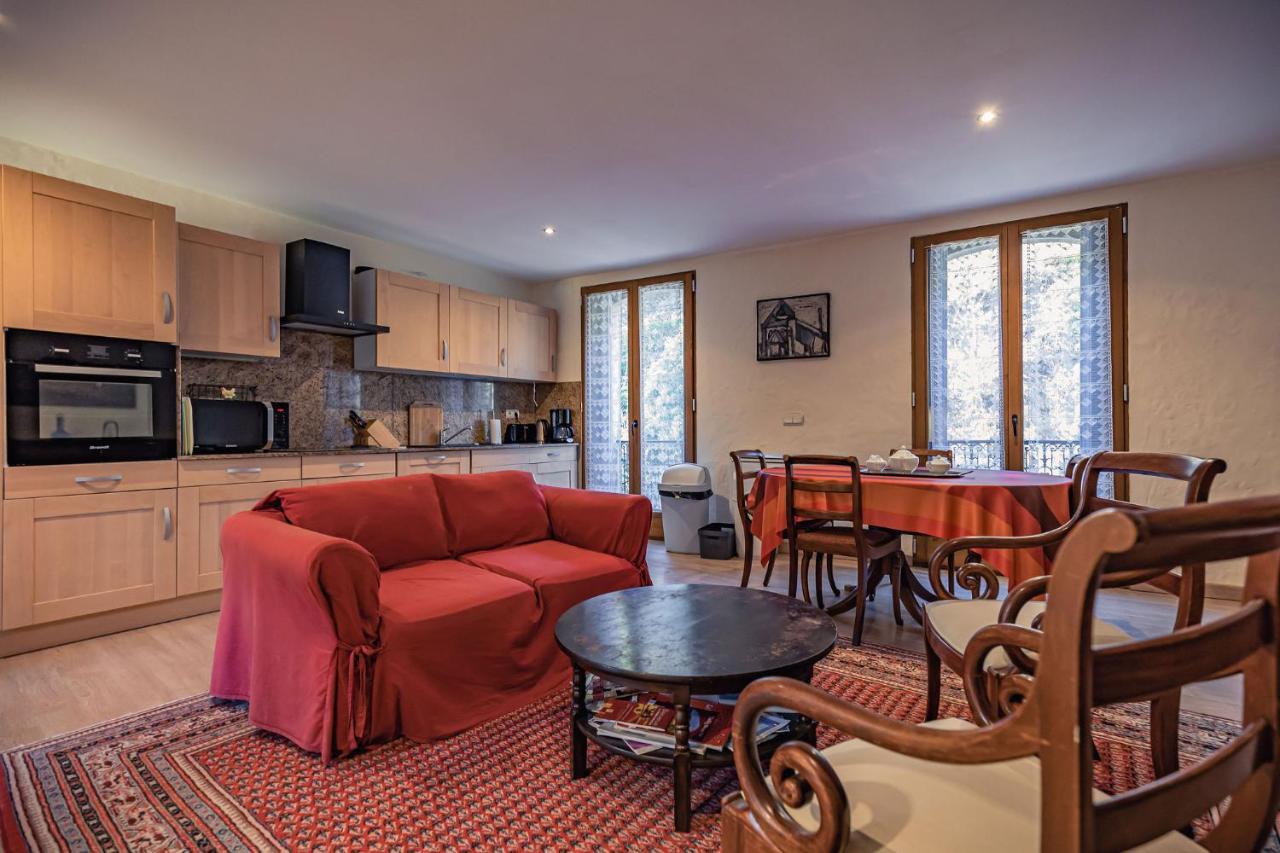 Sundrenched Relais De Poste In Serdinya Екстер'єр фото
