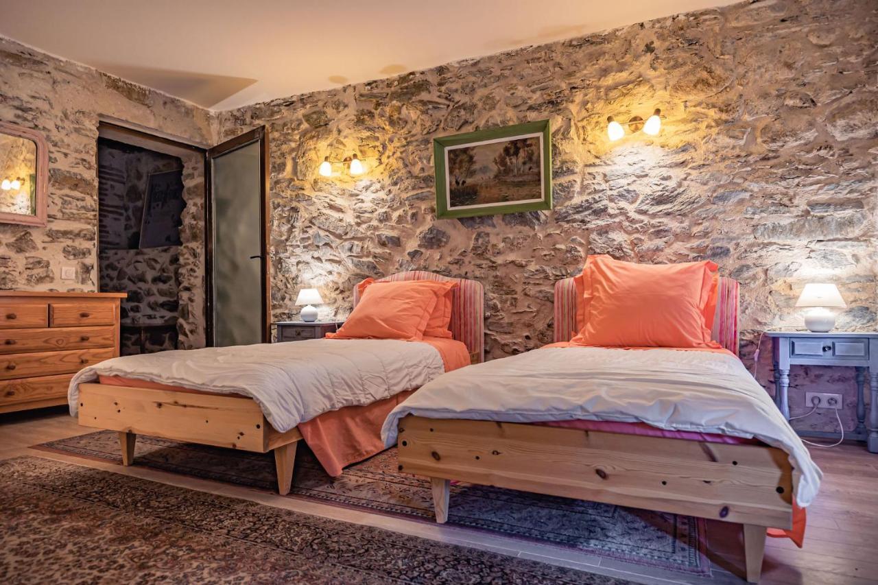 Sundrenched Relais De Poste In Serdinya Екстер'єр фото