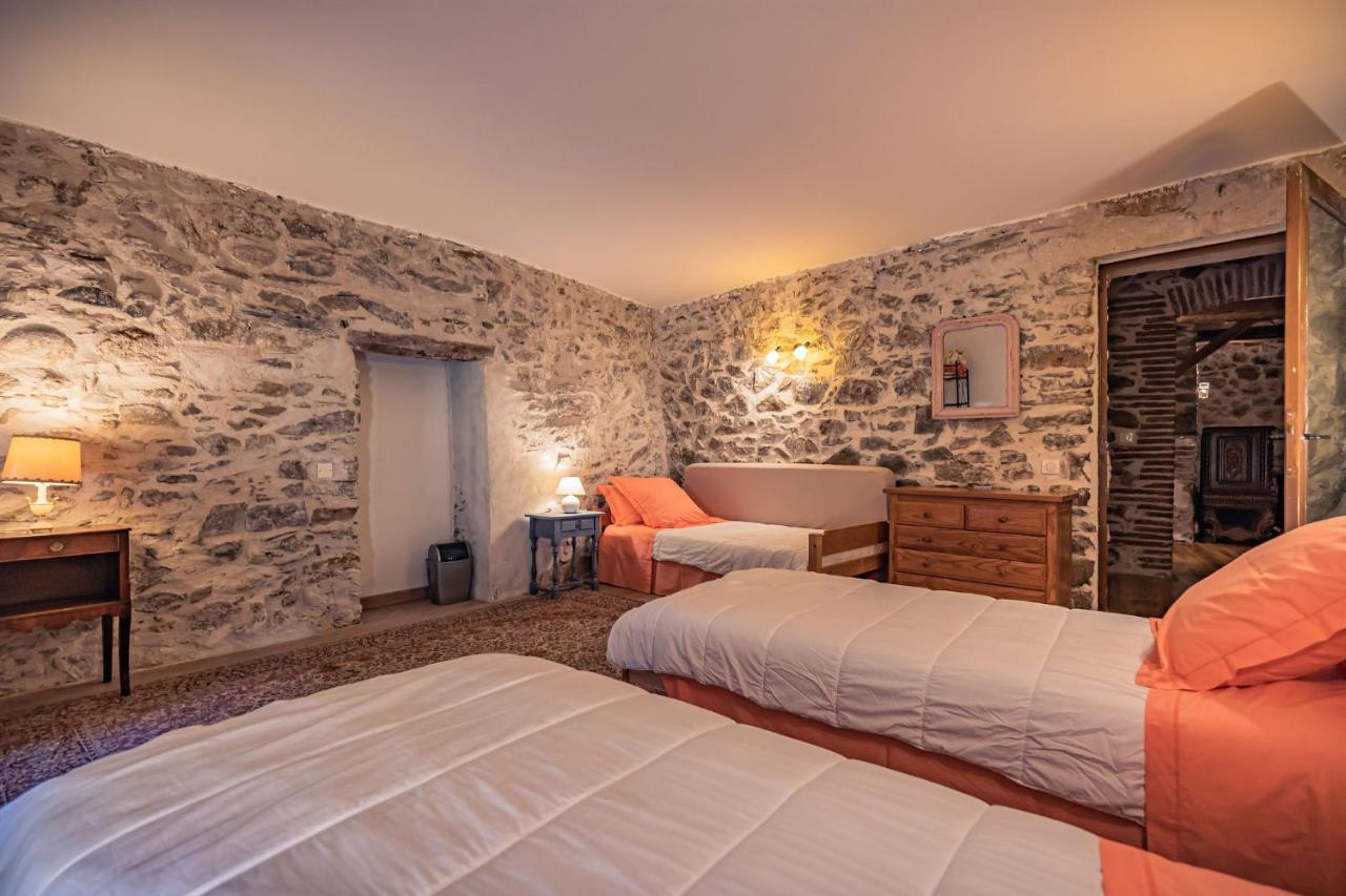 Sundrenched Relais De Poste In Serdinya Екстер'єр фото