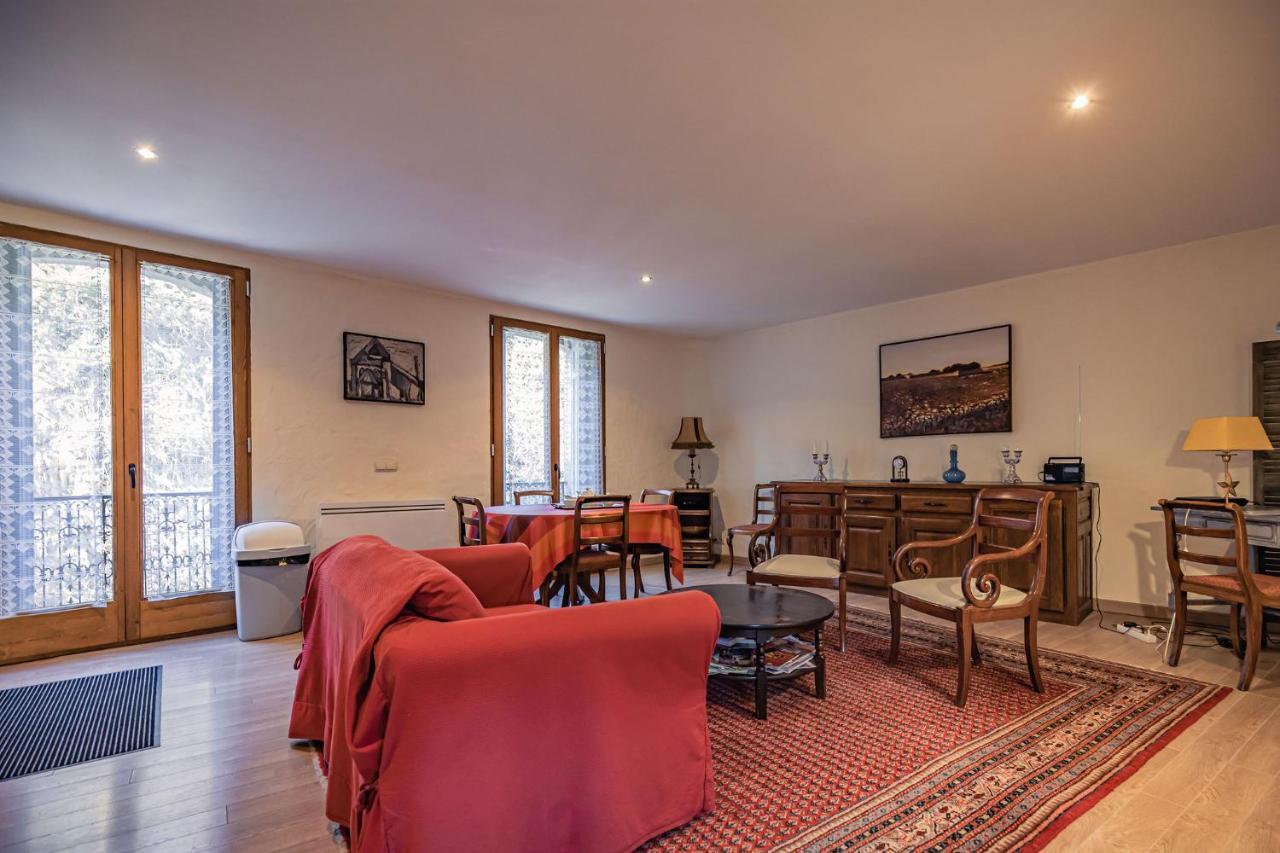 Sundrenched Relais De Poste In Serdinya Екстер'єр фото